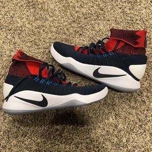 NIKE Hyperdunk Flyknits